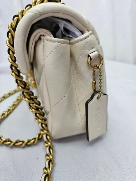 Coach Tabby Shoulder Bag 26 With Pillow Quilting Brass/Chaulk New with minor - Picture 4 of 10